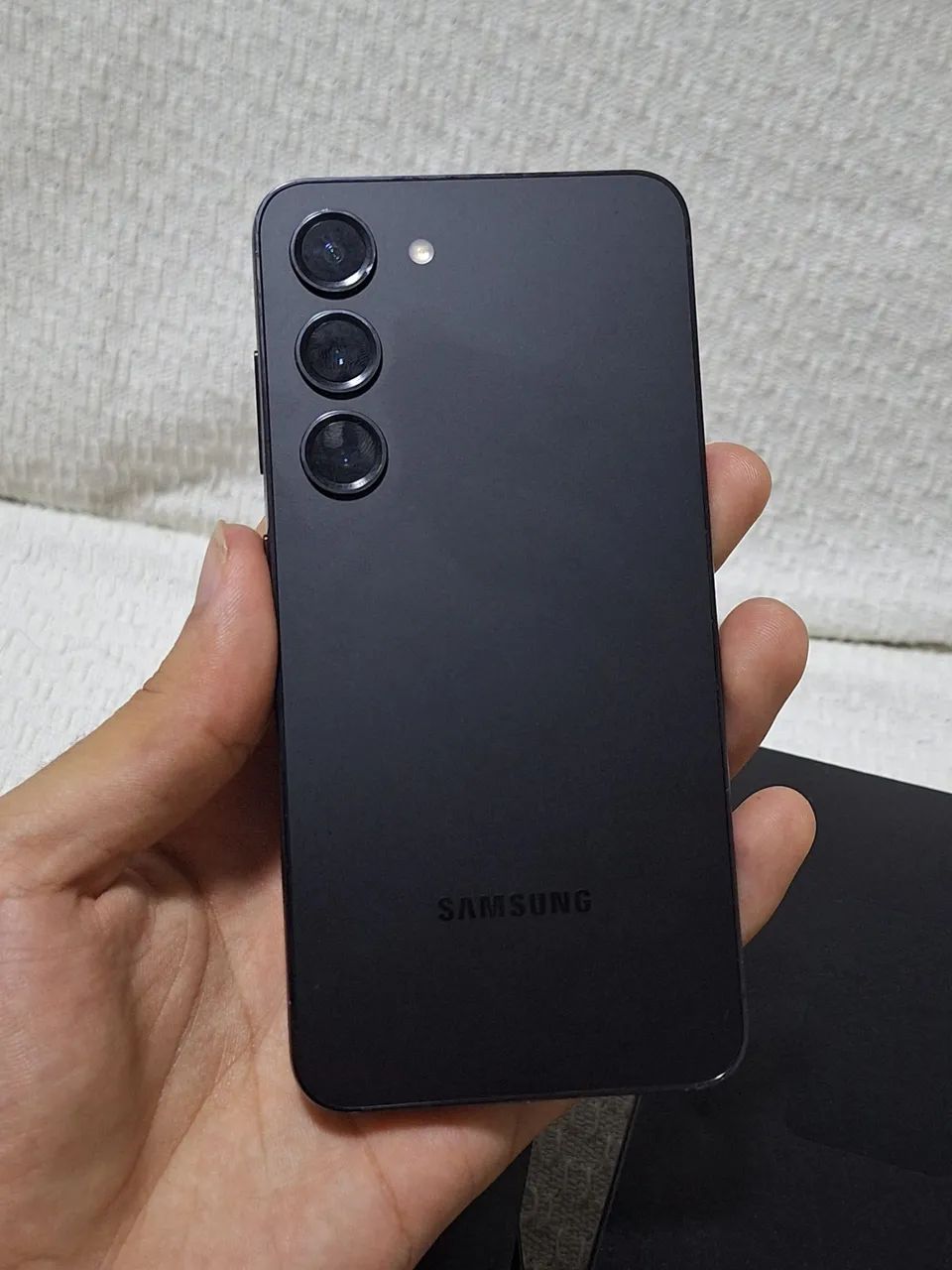 Samsung Galaxy S23 256GB na caixa - Celulares e Smartphones