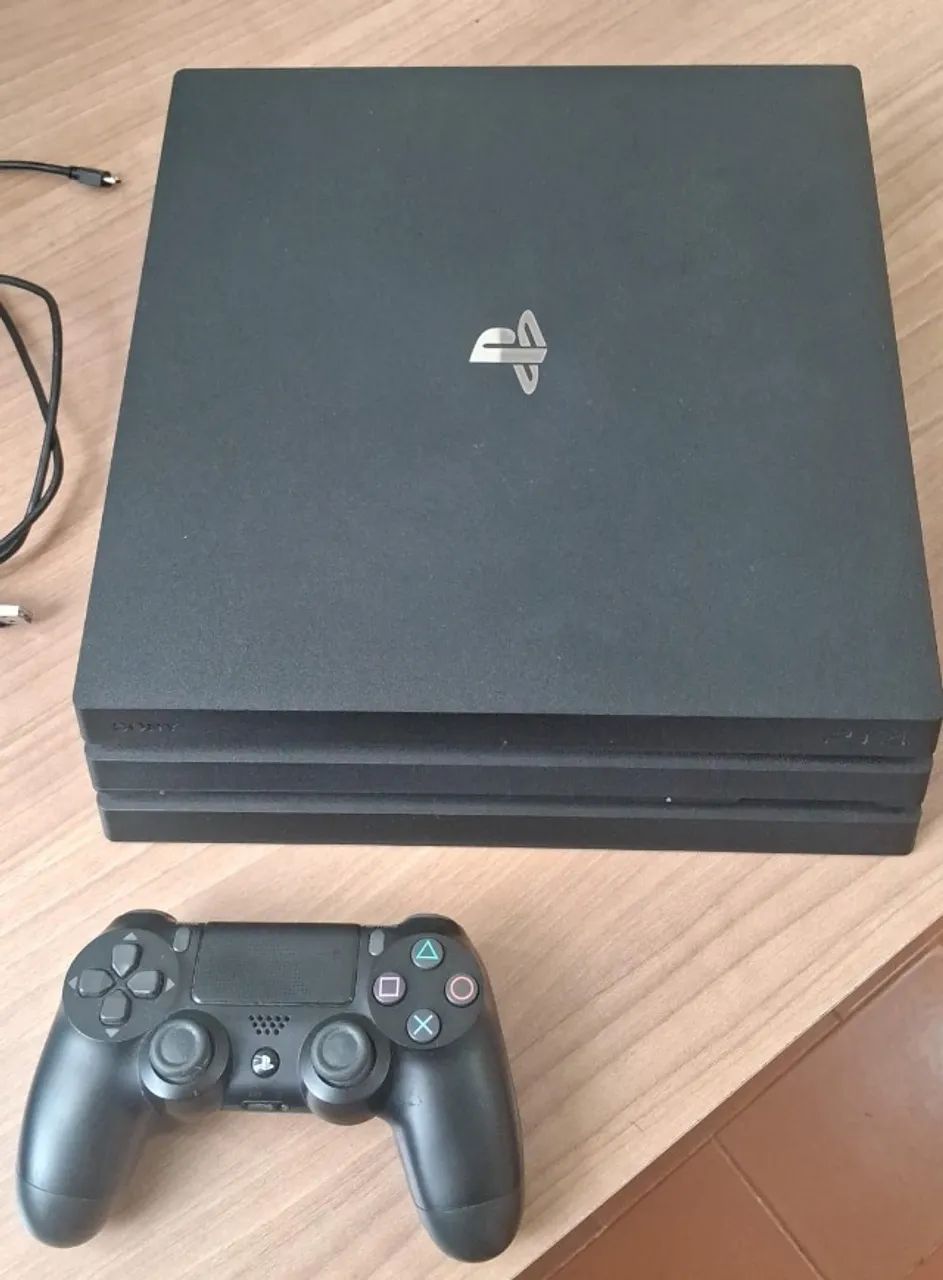 Playstation 4 PRO com SSD + Jogos