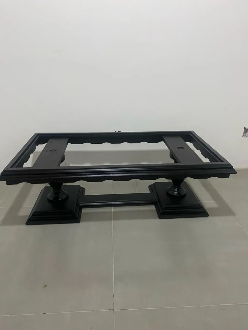 Mesa de centro madeira maciça década de 70 - Foto 2