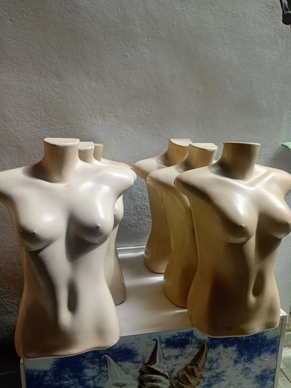 Maniquins
