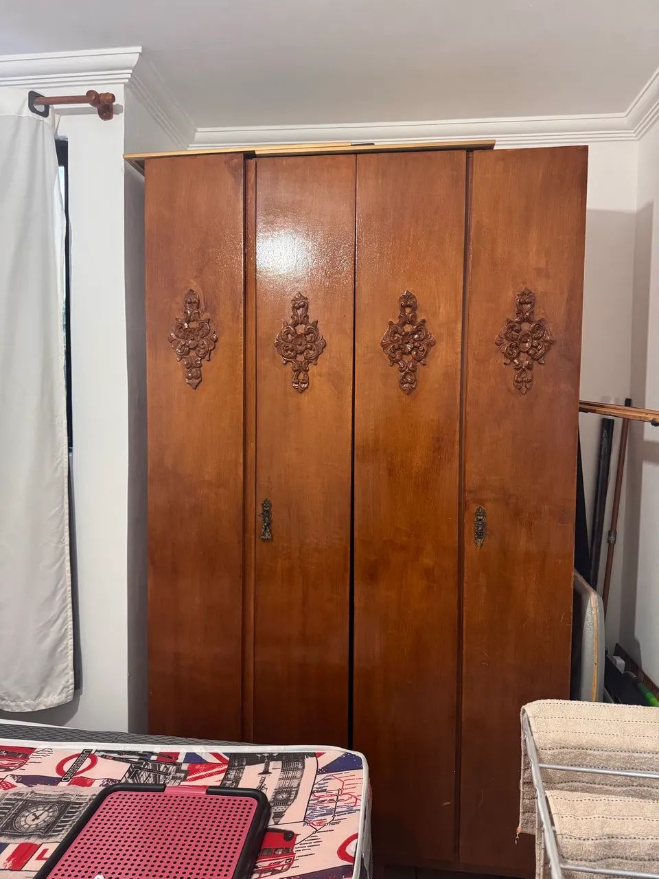 Guarda-roupa de madeira  - Foto 2