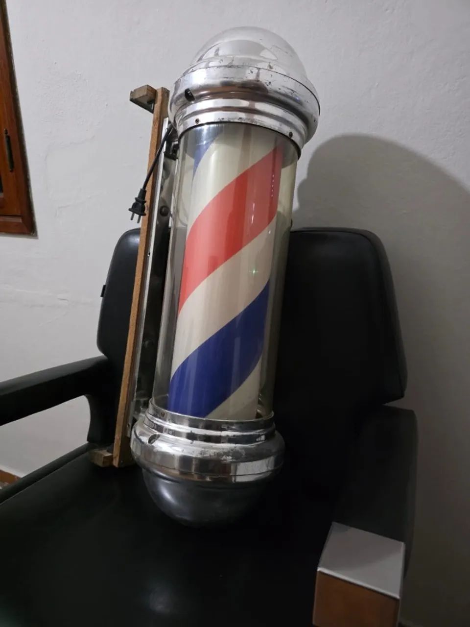 Mega Poste de Barbeiro Giratório - Foto 2