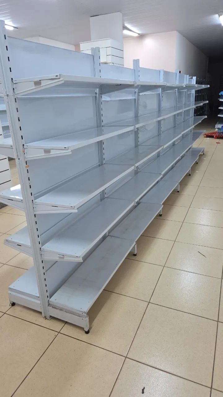 PRATELEIRAS DE AÇO