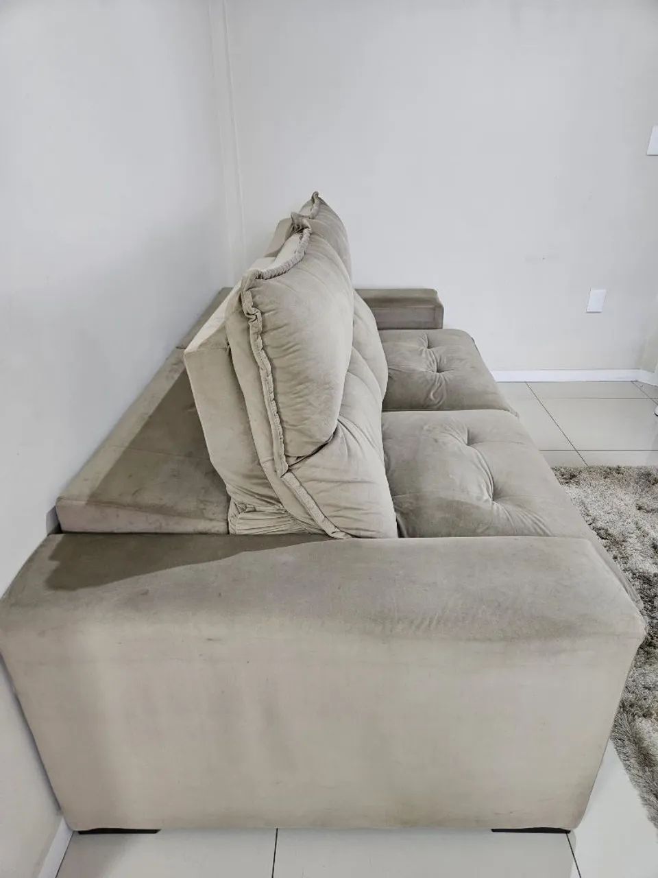 Sofá Retrátil Bege