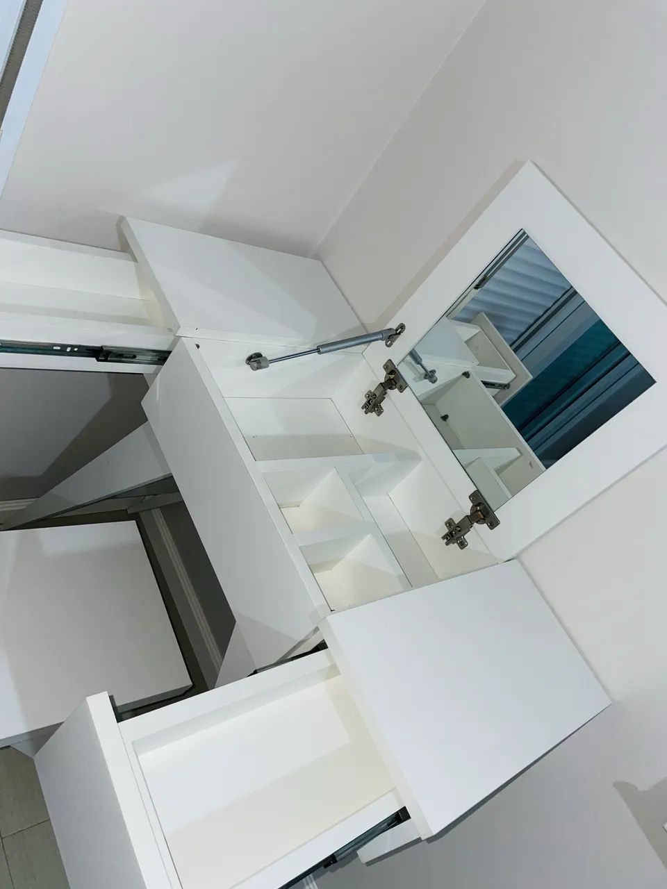 Dressing Table467357324532797444
