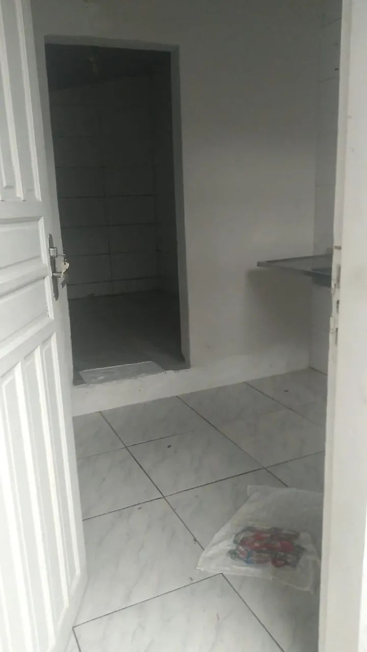 Casa Kitnet em São José/SC - valor incluso água, luz e IPTU