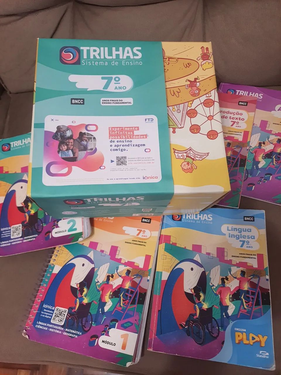 Livros Didáticos 7° Ano Sistema Trilhas 