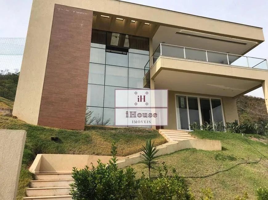 Casa a venda ou locação em Nova Lima