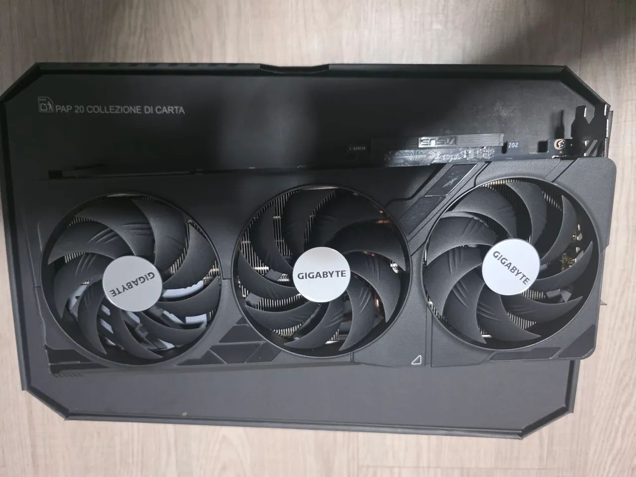 Gigabyte RTX 4090 - Foto 2