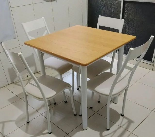 Mesa tampo granito 4 cadeiras plotado com vinil amadeirado - Foto 3