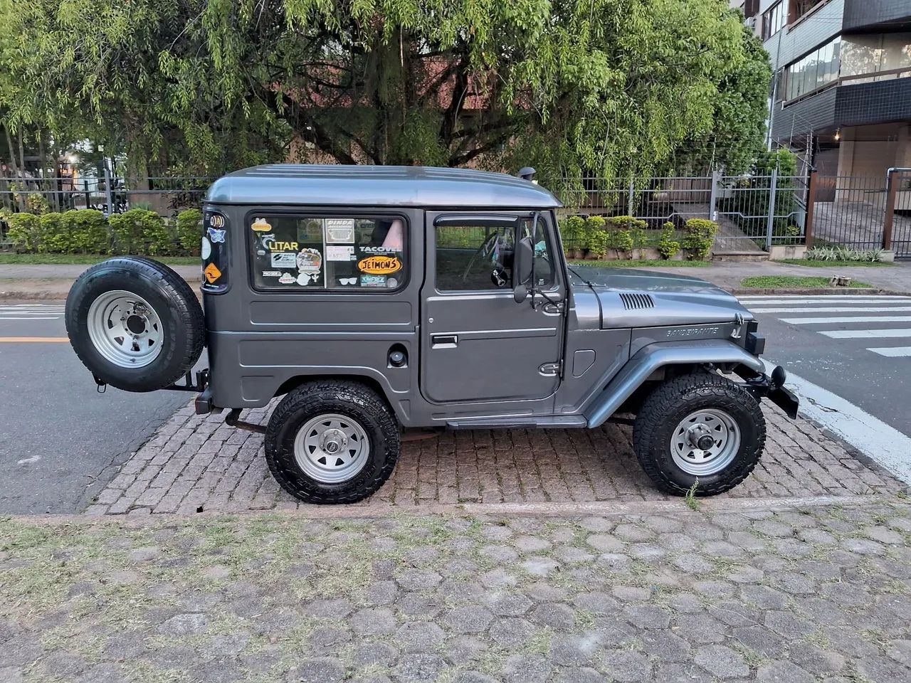 Toyota Band.Jipe Cap.de Aço Chas. Curto Diesel 1990