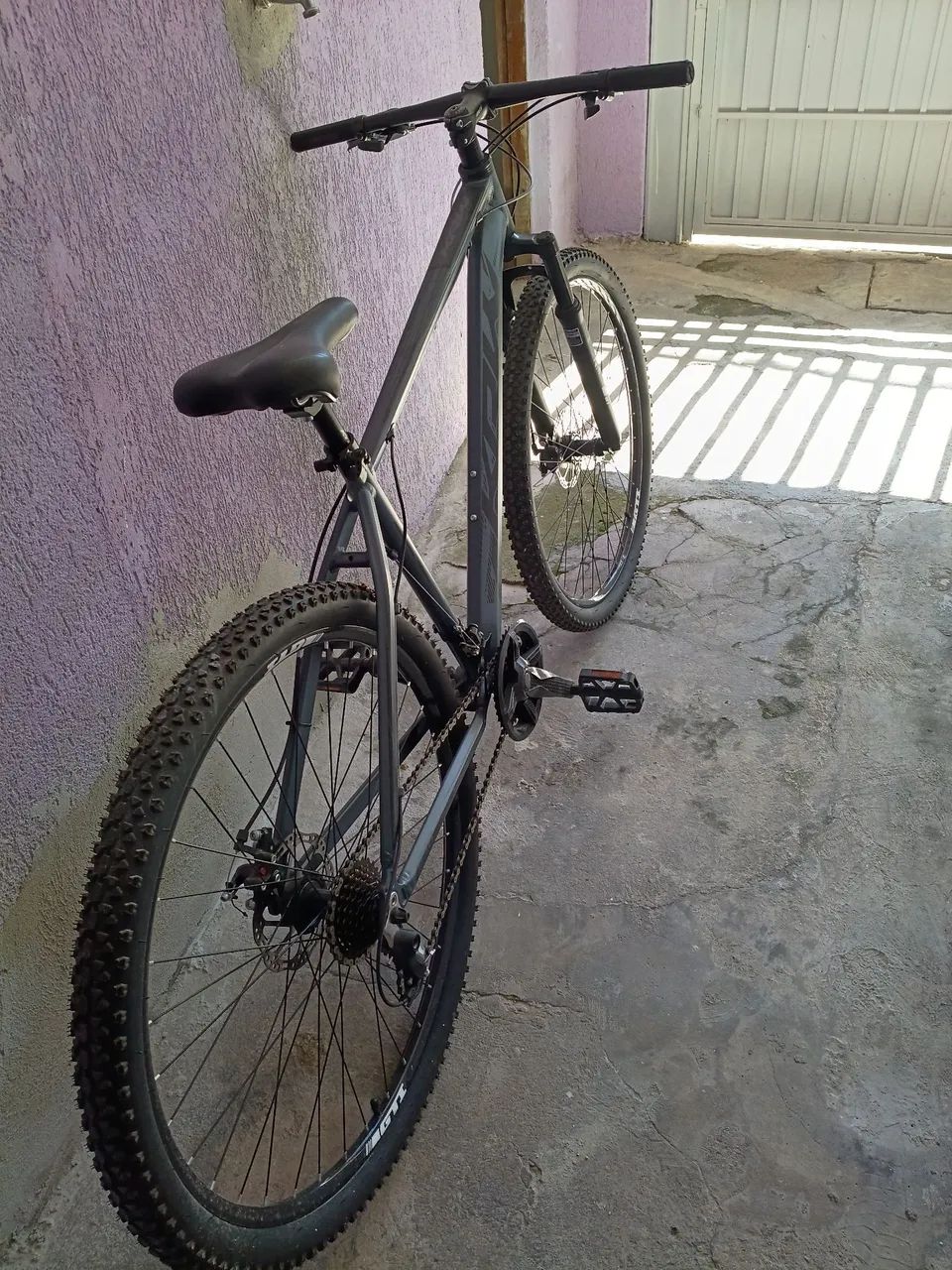 Bicicleta nova usada 1 vez  - Foto 2