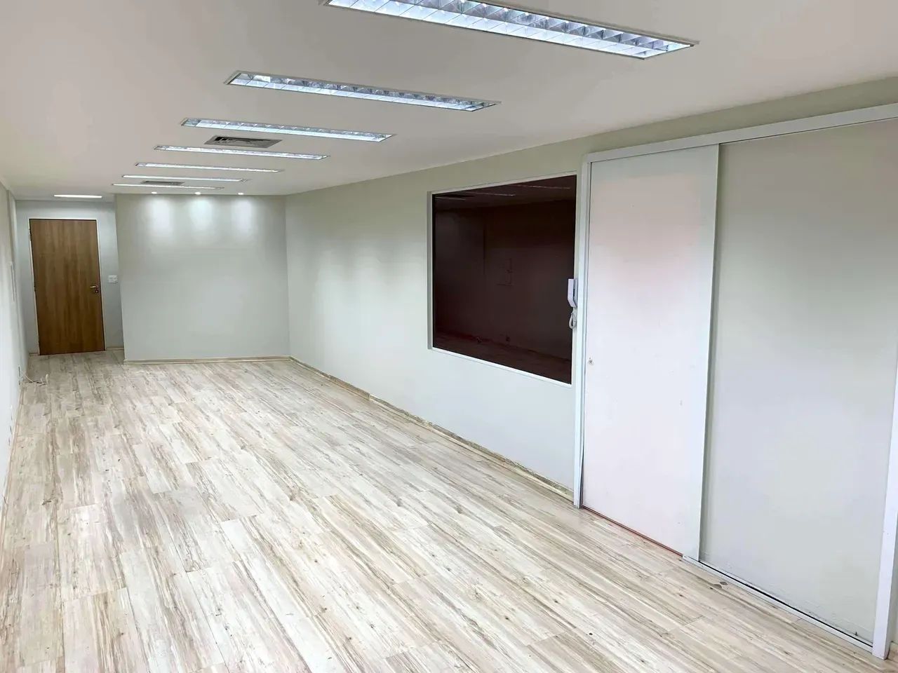SALA COMERCIAL DE 90 M² PRÓXIMA À CPTM GRANJA JULIETA | PRONTA PARA OCUPAÇÃO