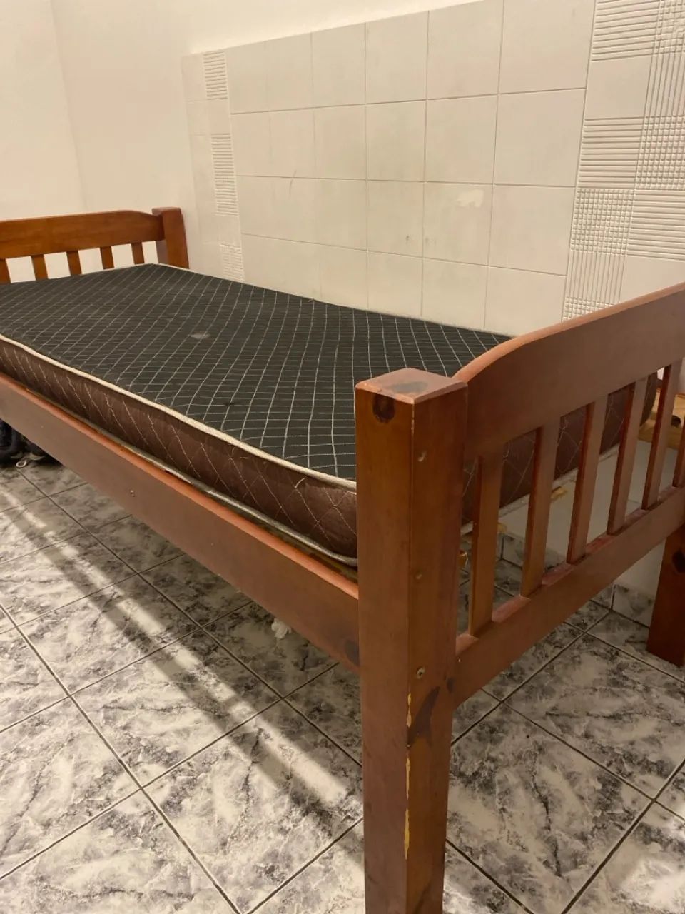Cama de solteiro com colchão  - Foto 2