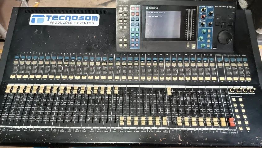 Mesa de Som Digital Yamaha LS9-32