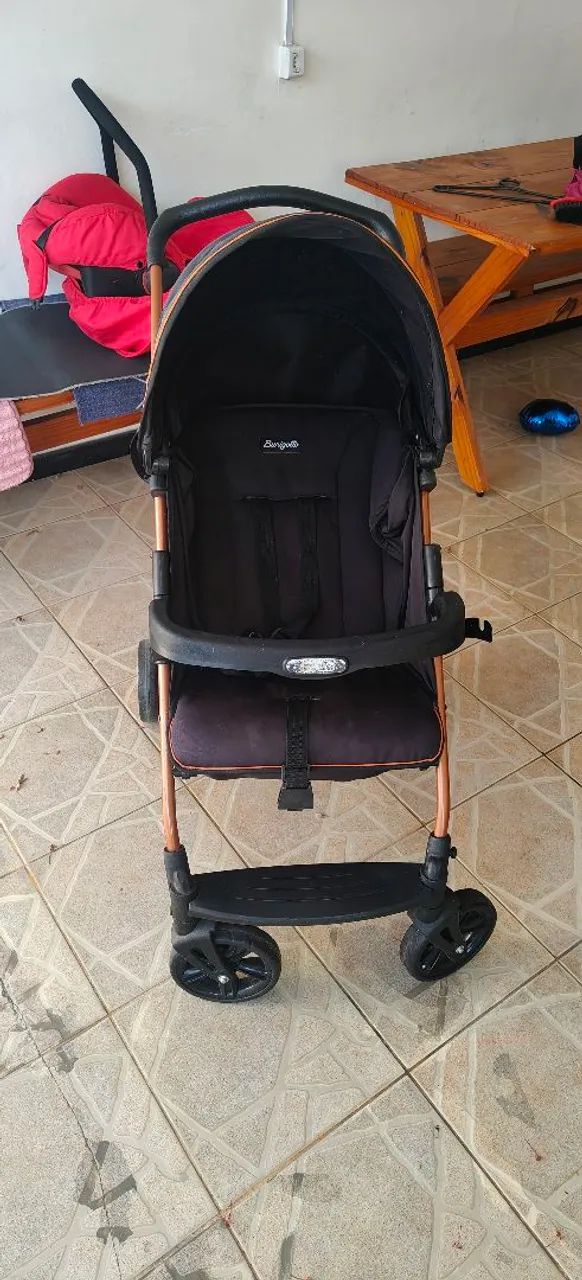Carro de bebê Burigotto 