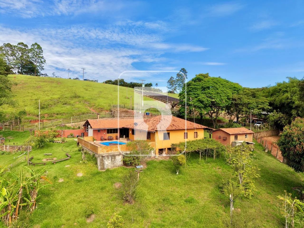 Sítio à venda, 4 quartos, Centro - São Brás do Suaçuí/MG - Foto 3