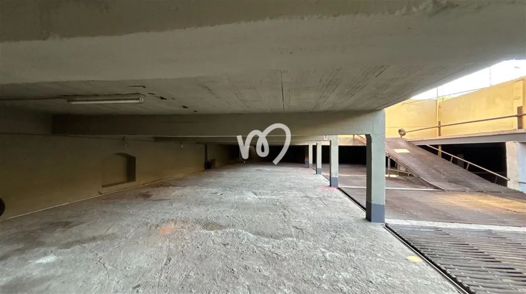 Prédio comercial histórico com 3.345 m² e possibilidade de construção no Centro do Rio - Foto 5
