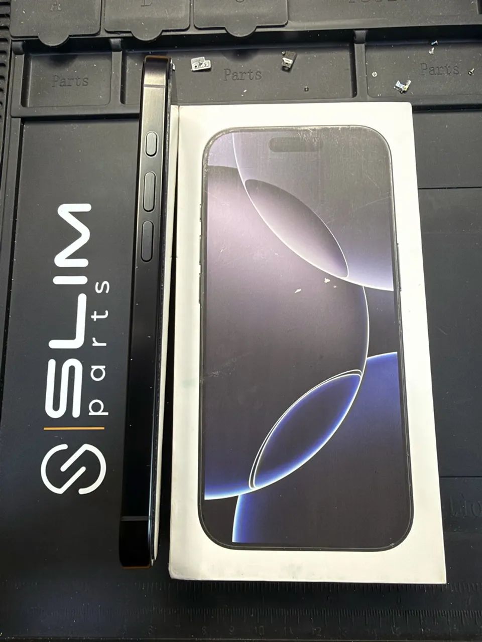 iPhone 16 Pro 256gb Preto seminovo, acompanha caixa e cabo USB
