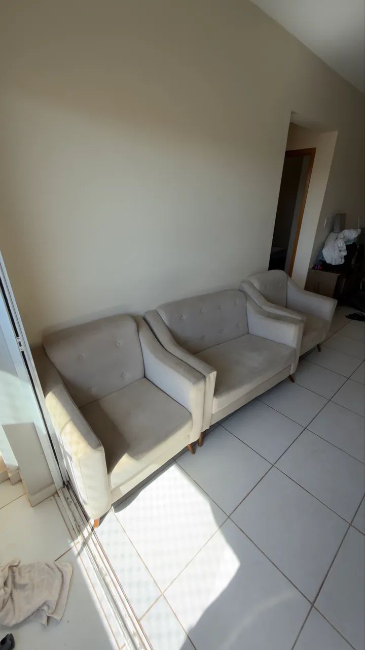 Sofá com poltronas 
