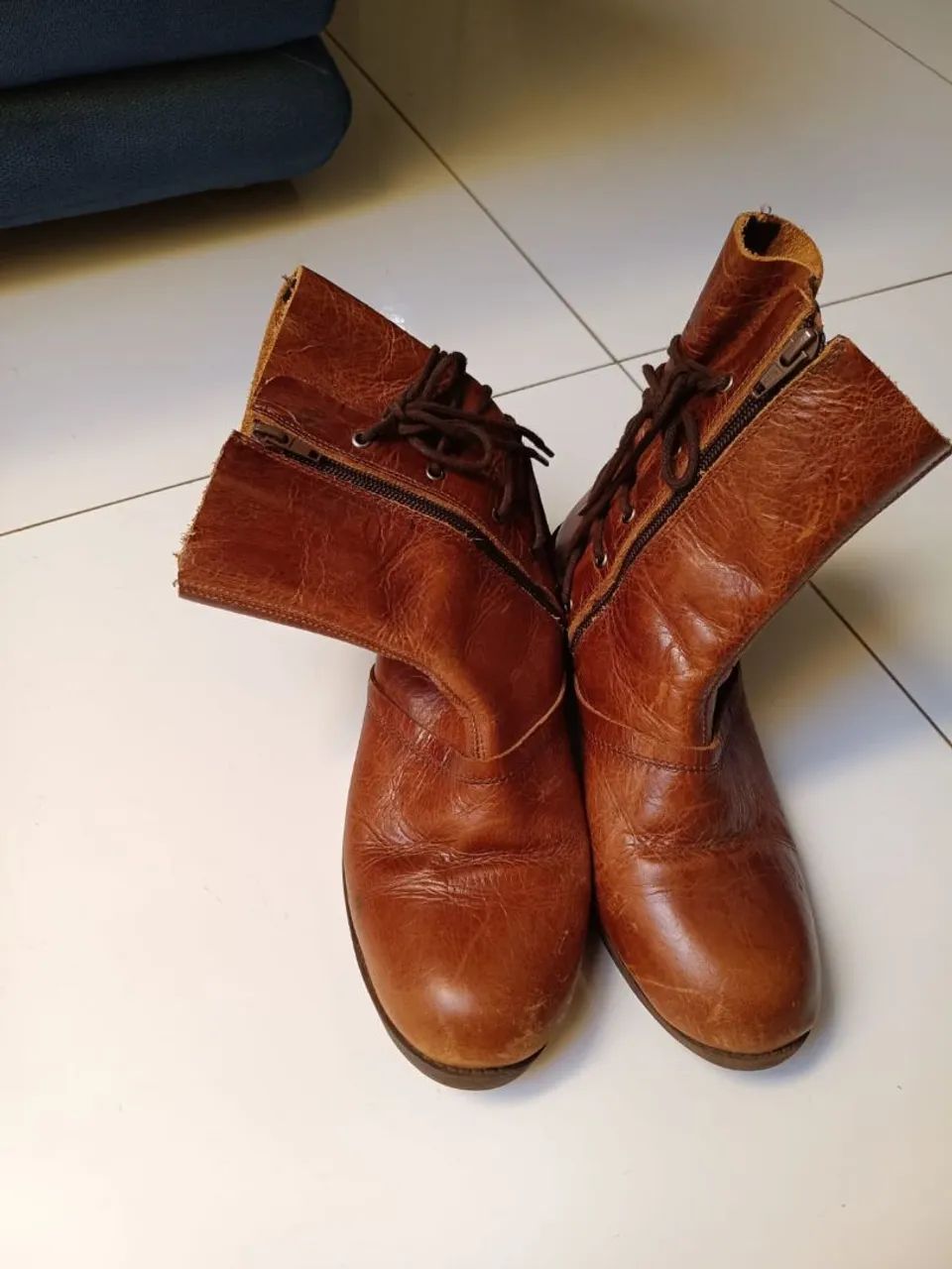 Botas de couro femininas