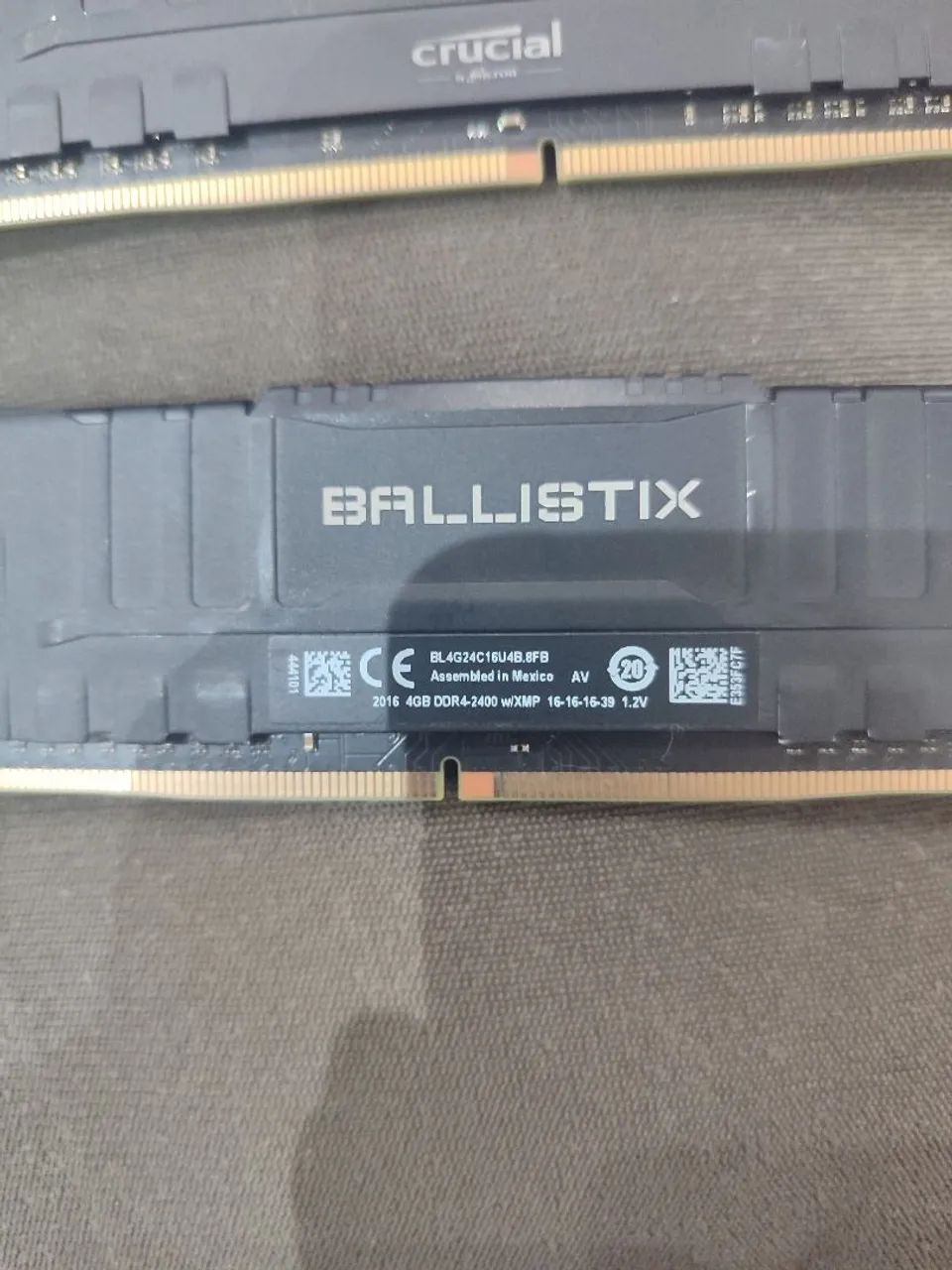Memória DDR4 8GB (2x4GB) Crucial Ballistix 2400MHz - Foto 3