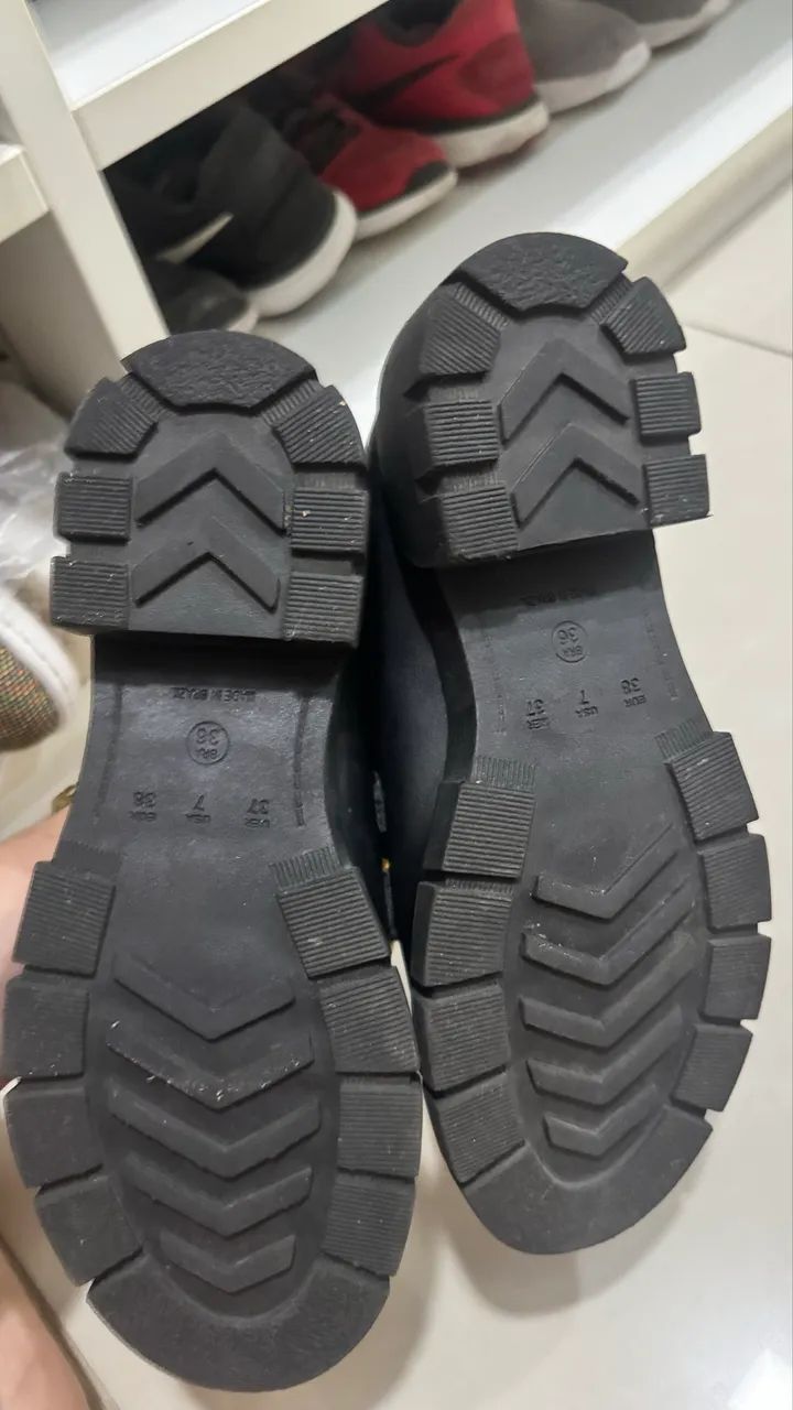 mocassim feminino PRETO COM FIVELA dourado da marca Constance - Foto 5