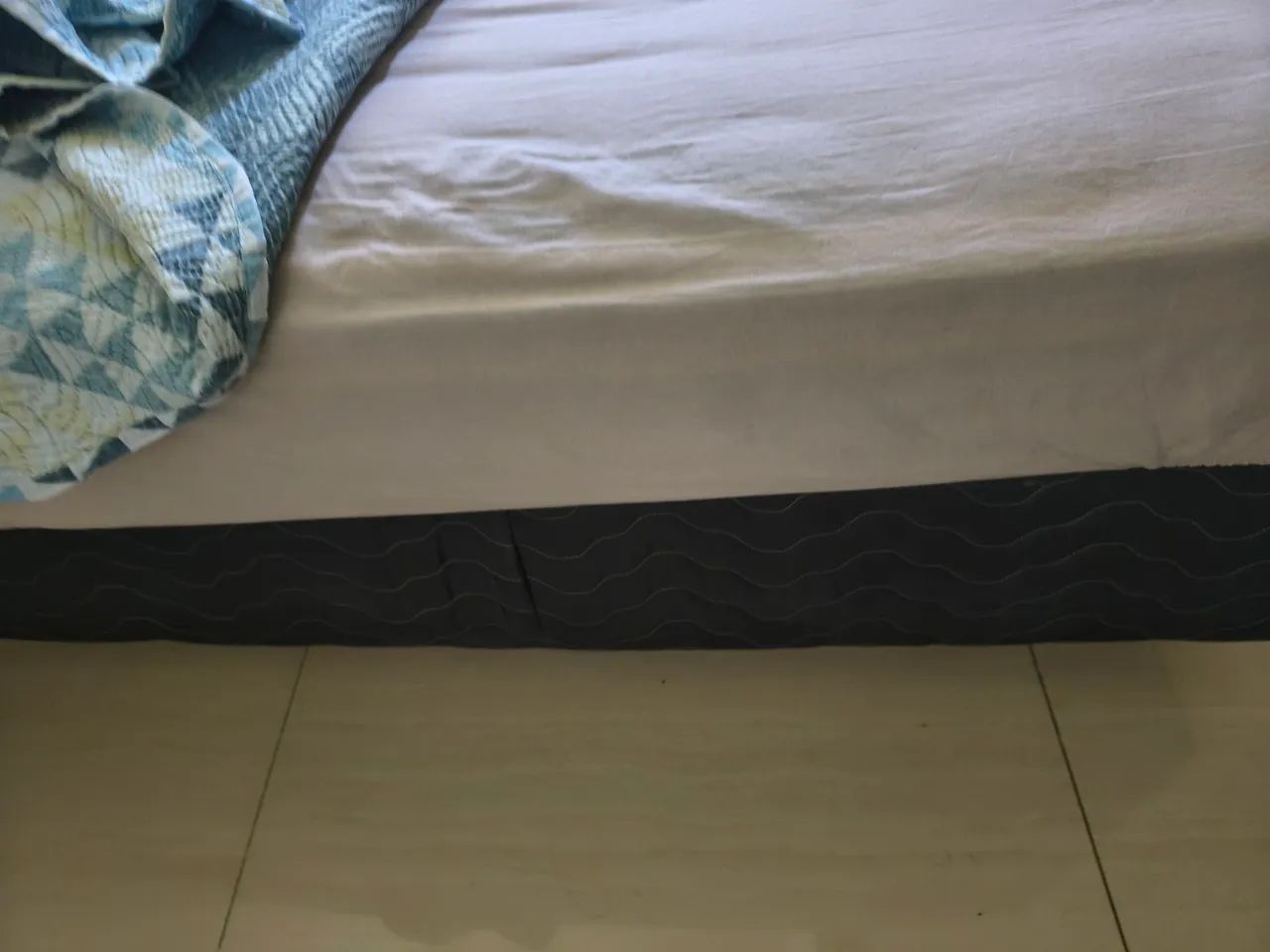 Vendo cama casal padrão - Foto 2