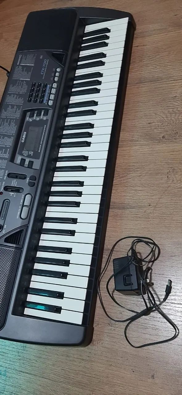 teclado casio CTK 700 - Foto 3