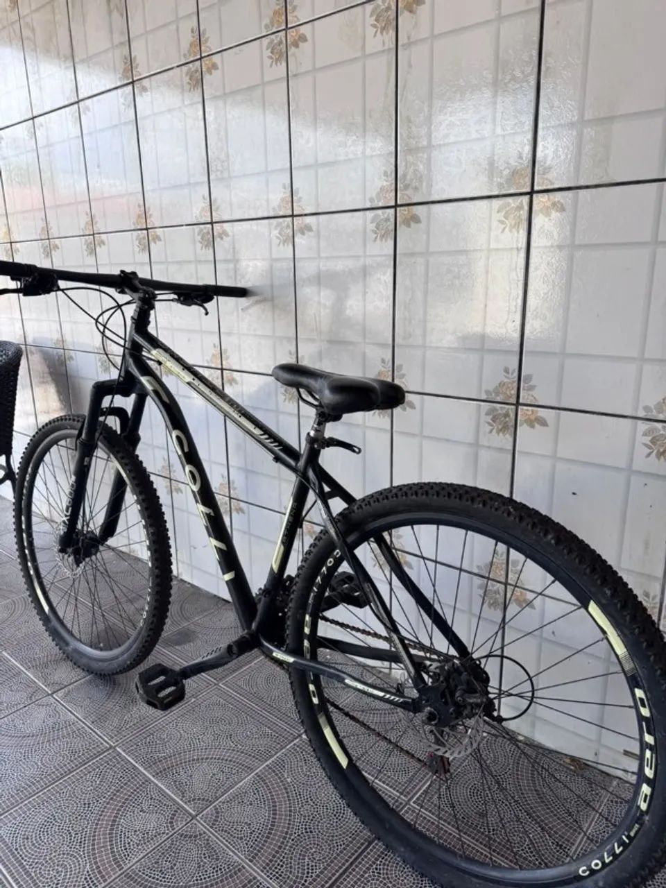  Bicicleta COLLI Aro 29 à venda - Foto 2