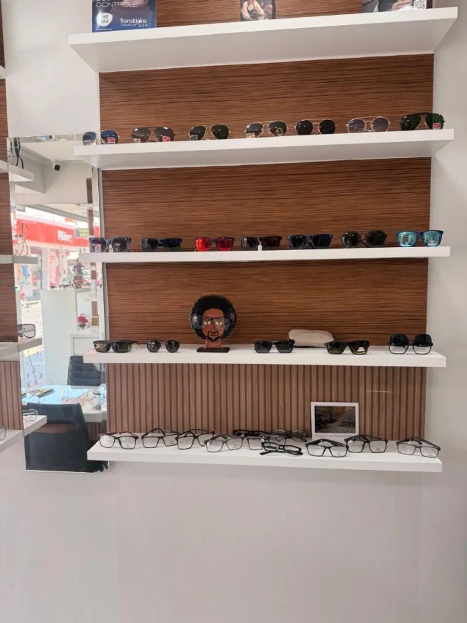  VENDO LOJA COMPLETA - IDEAL PARA MONTAR UMA ÓTICA - Foto 2
