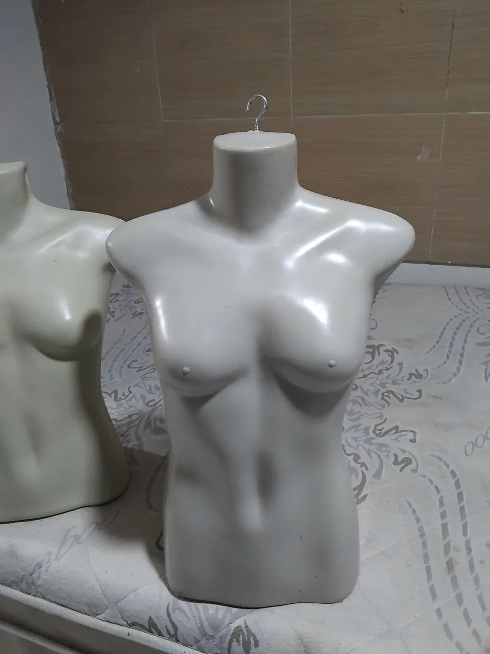 Manequim e ombreiras