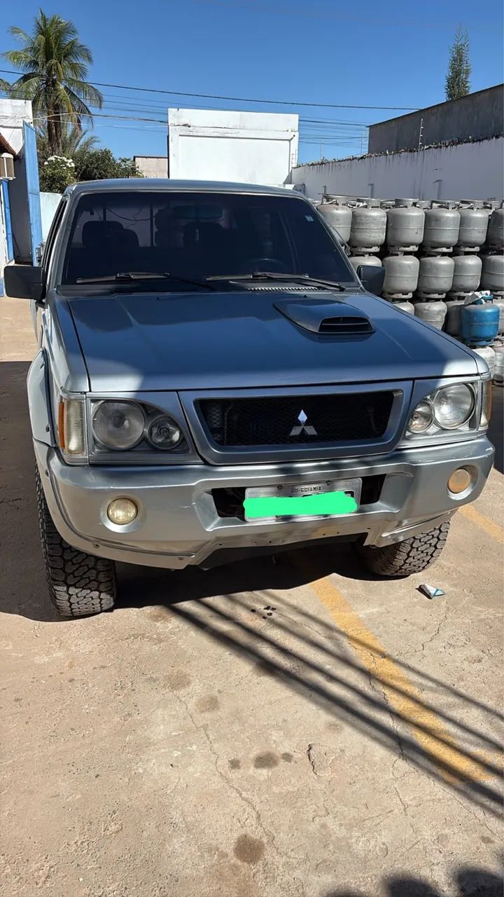 Mitsubishi L200 GLS 2.5 4X4 CD Diesel 2005