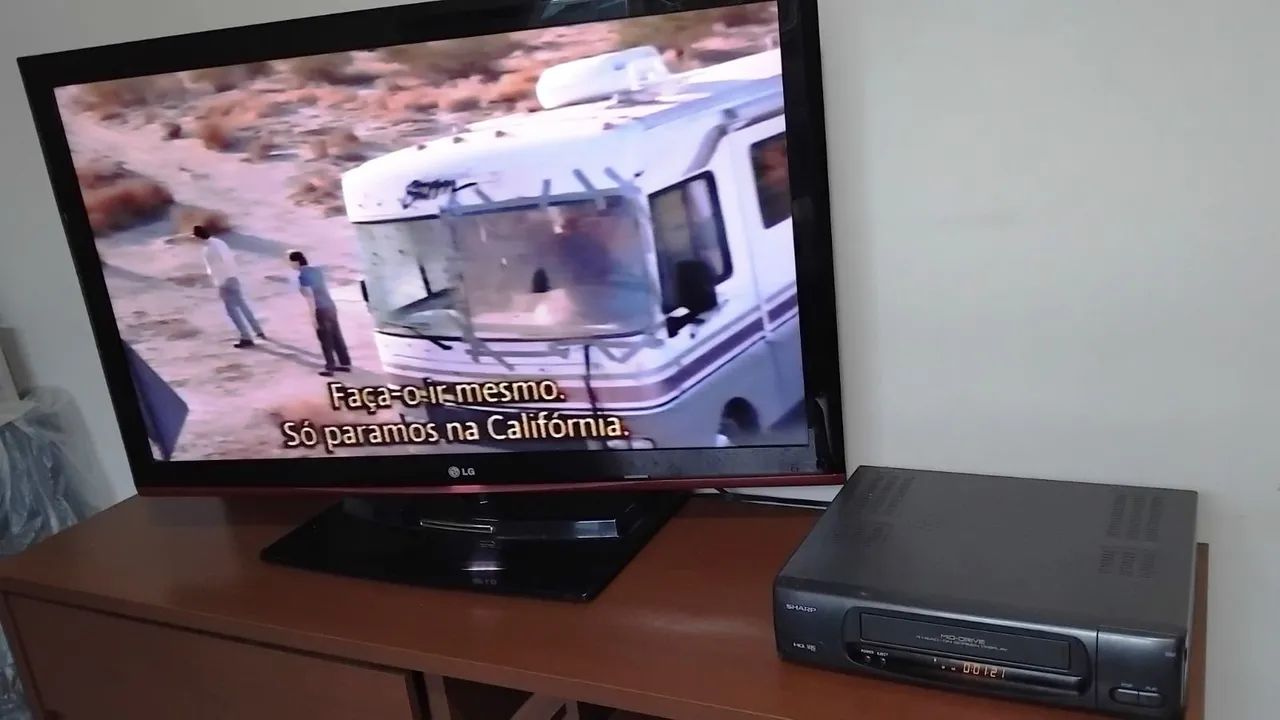 Vídeo cassete Sharp mid drive otimo estado - Foto 4