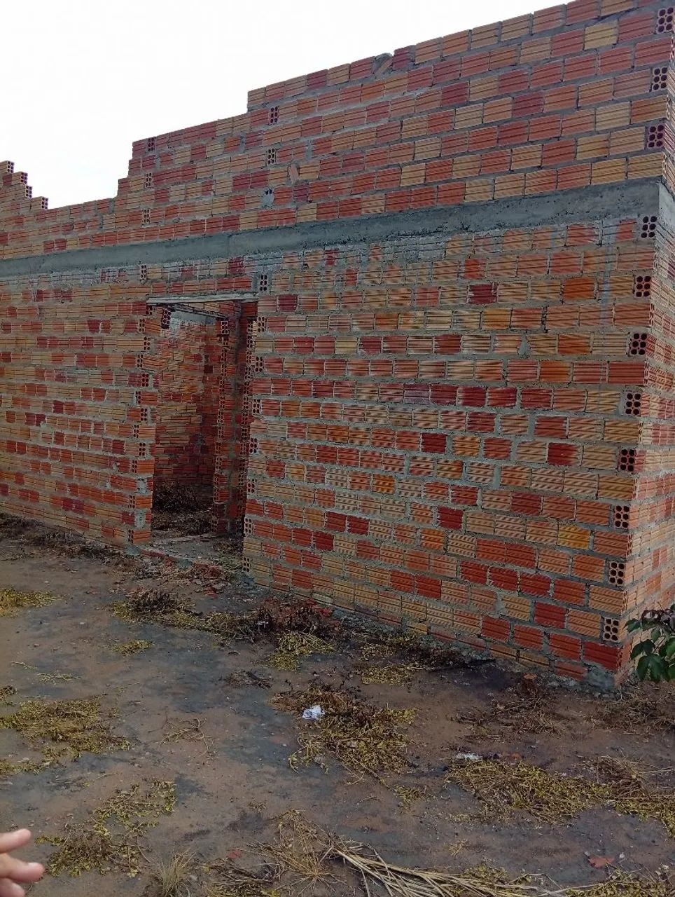 Vende-se um terreno com uma construção  - Foto 3