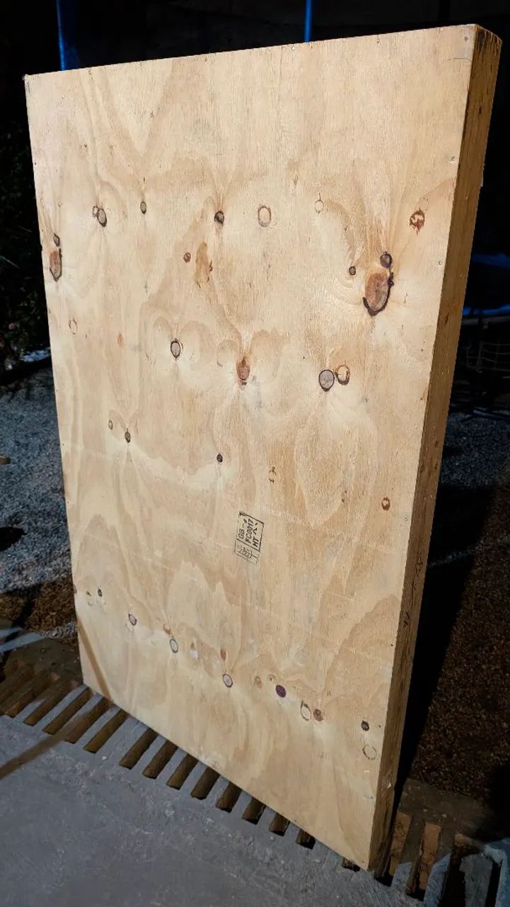 Engradado para transporte de TV 