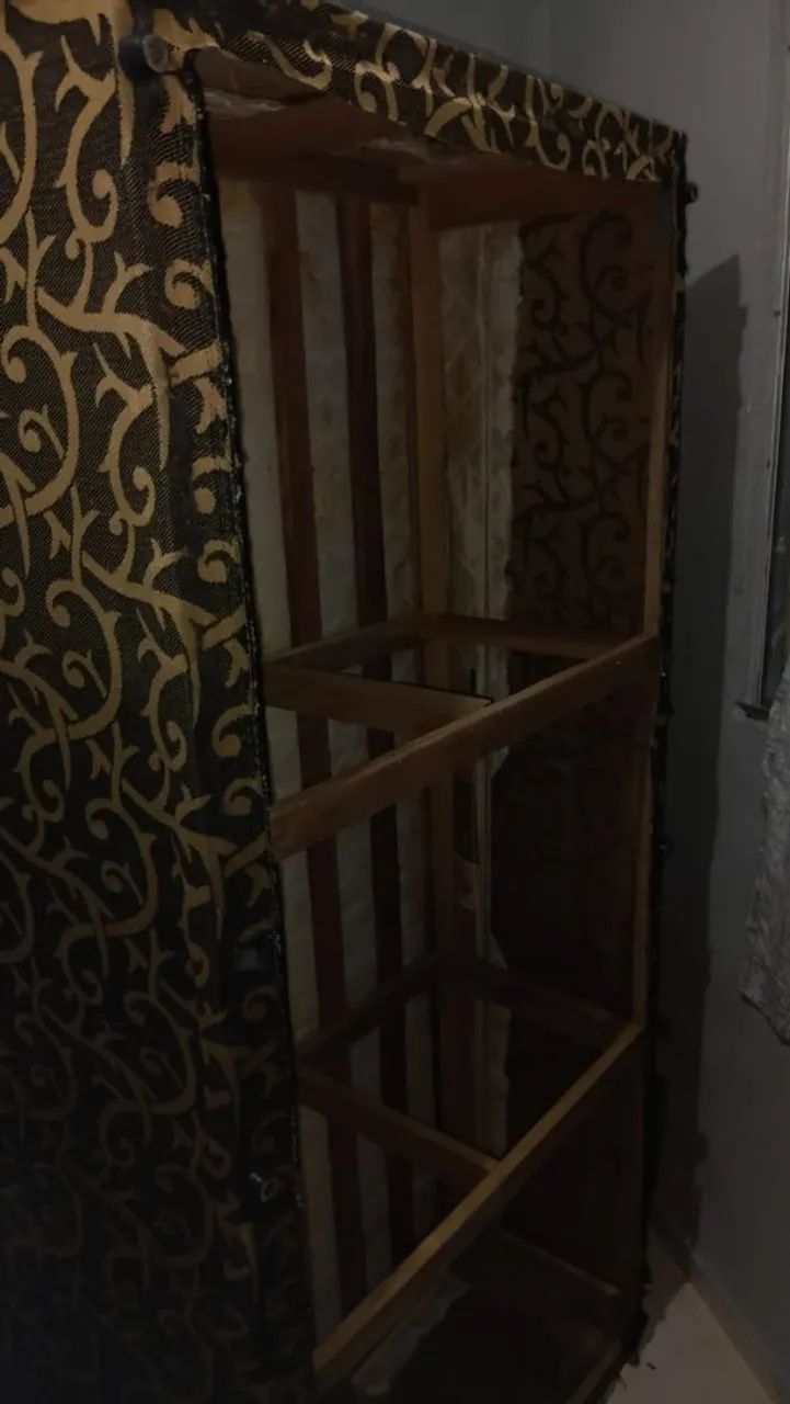 Vendo cama box de solteiro.wm perfeito estado de mola  - Foto 4