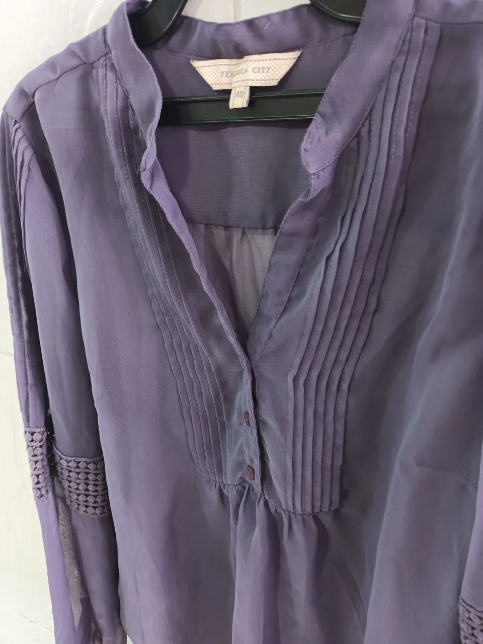 Blusa nova em poliéster  - Foto 2