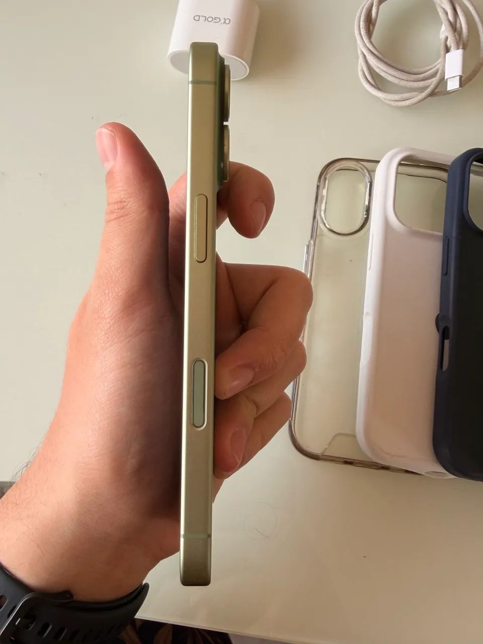 Vendo IPhone 17 Verde Sálvia - Foto 2