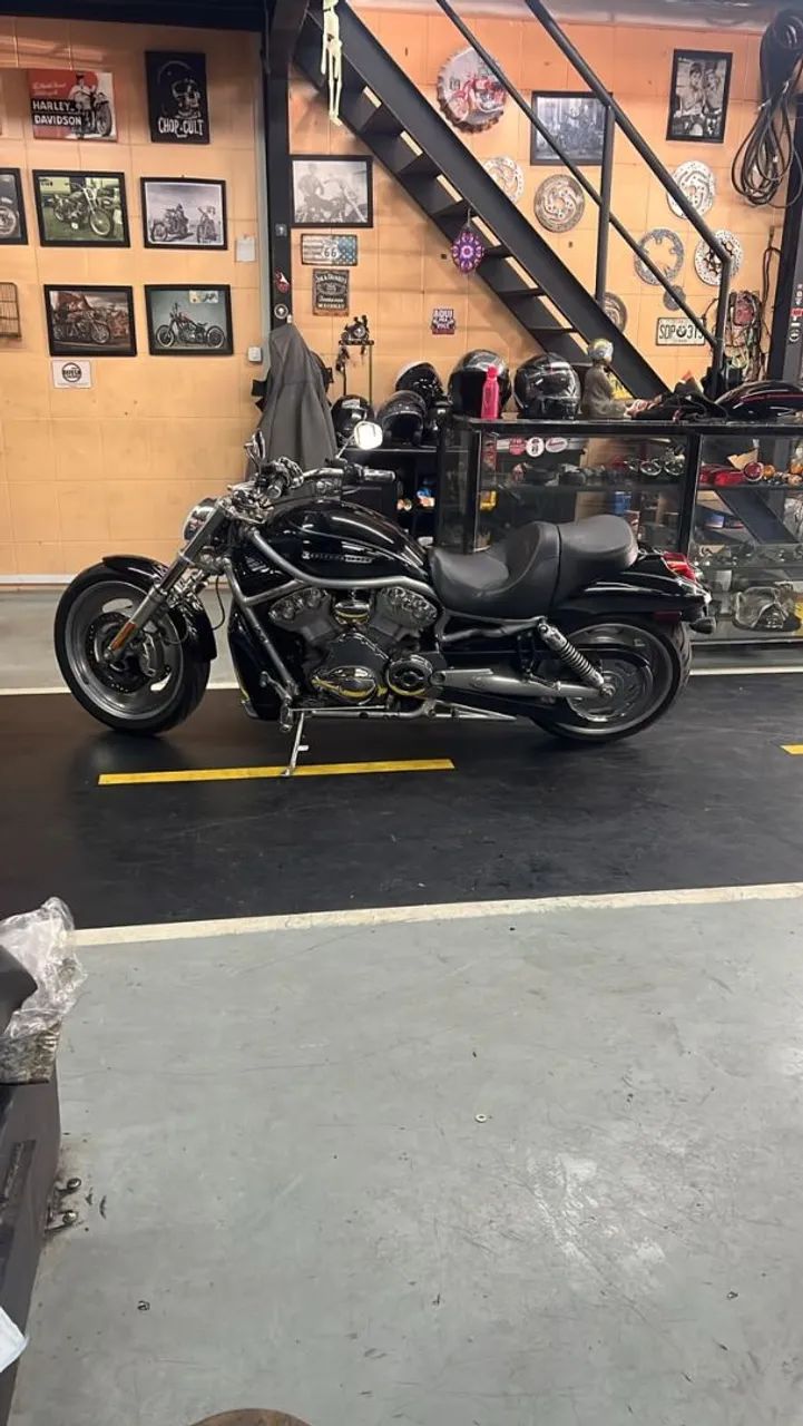 Harley davidson v rod  - Foto 5