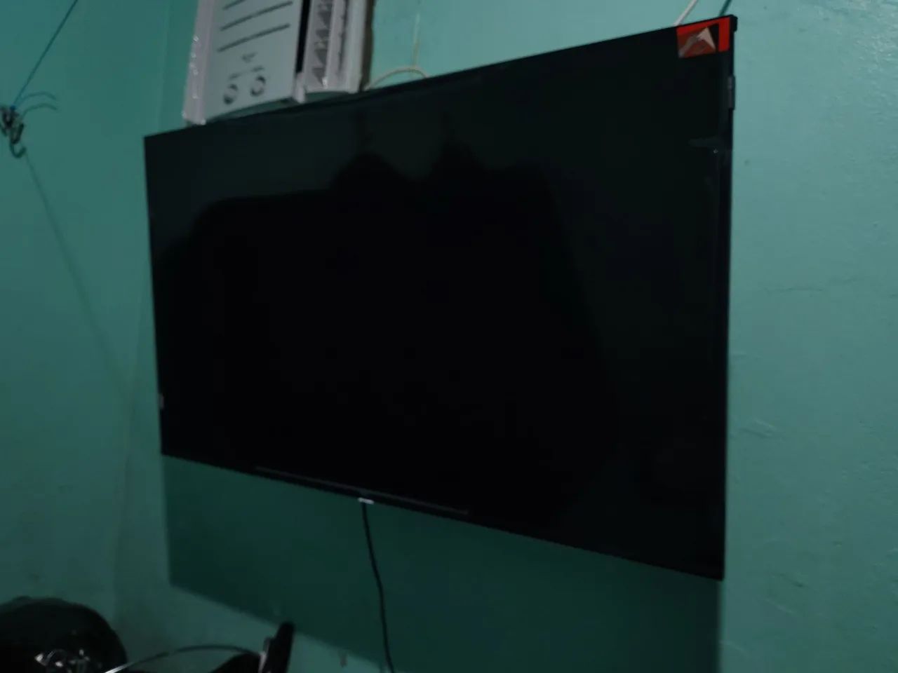 Vende-se Tv Smart TCL 43 polegadas NOVA - Foto 2