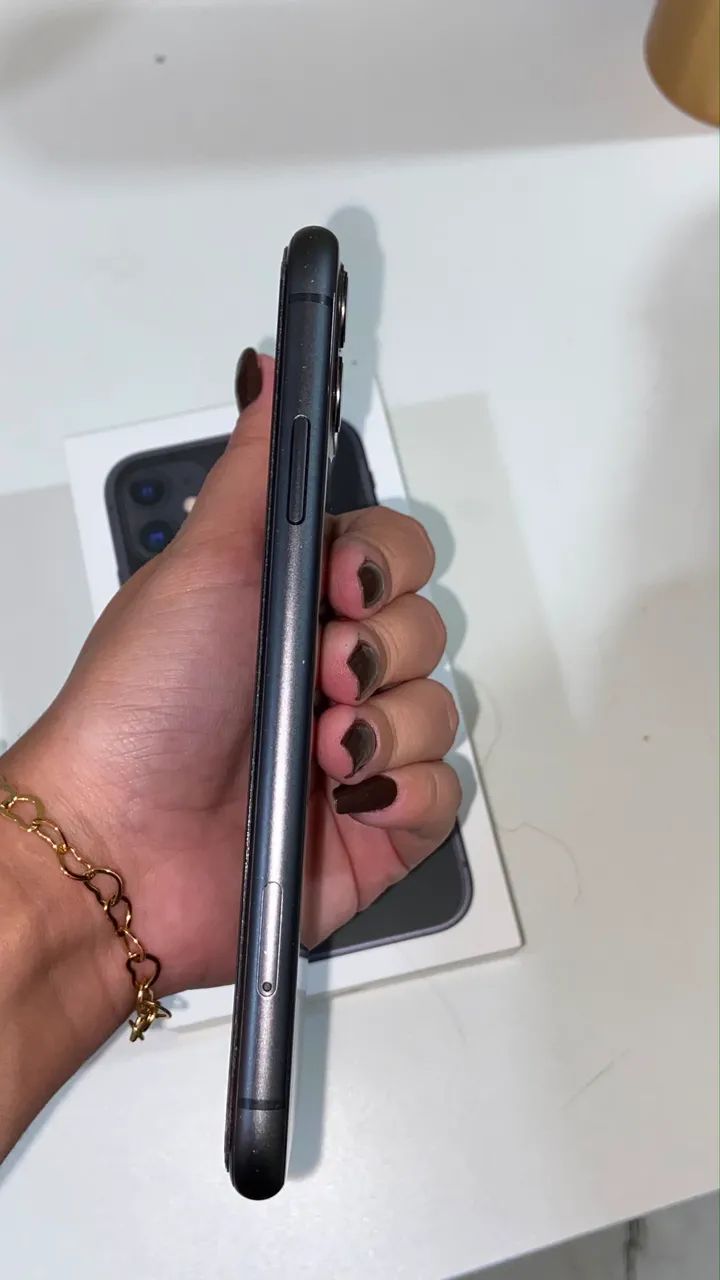 Celular IPhone 11 64 GB - Foto 2