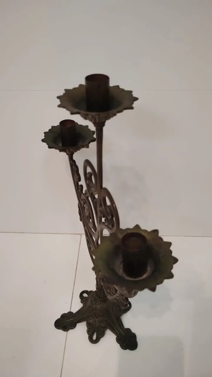 Candelabro em Bronze Clássico Anos 70 - Foto 4
