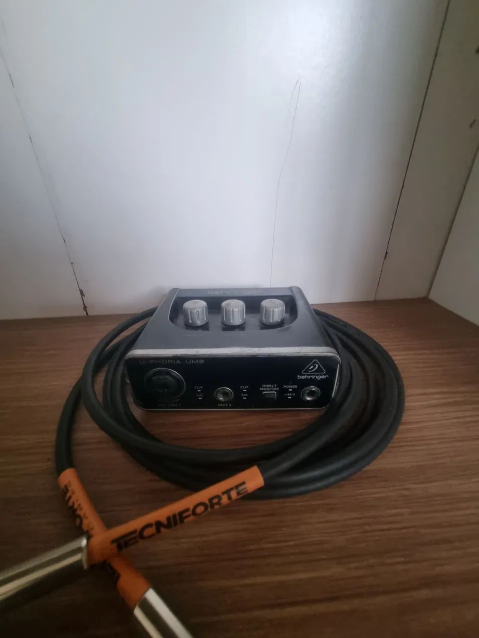 Interface de áudio Behringer U-PHORIA UM2  - Foto 2