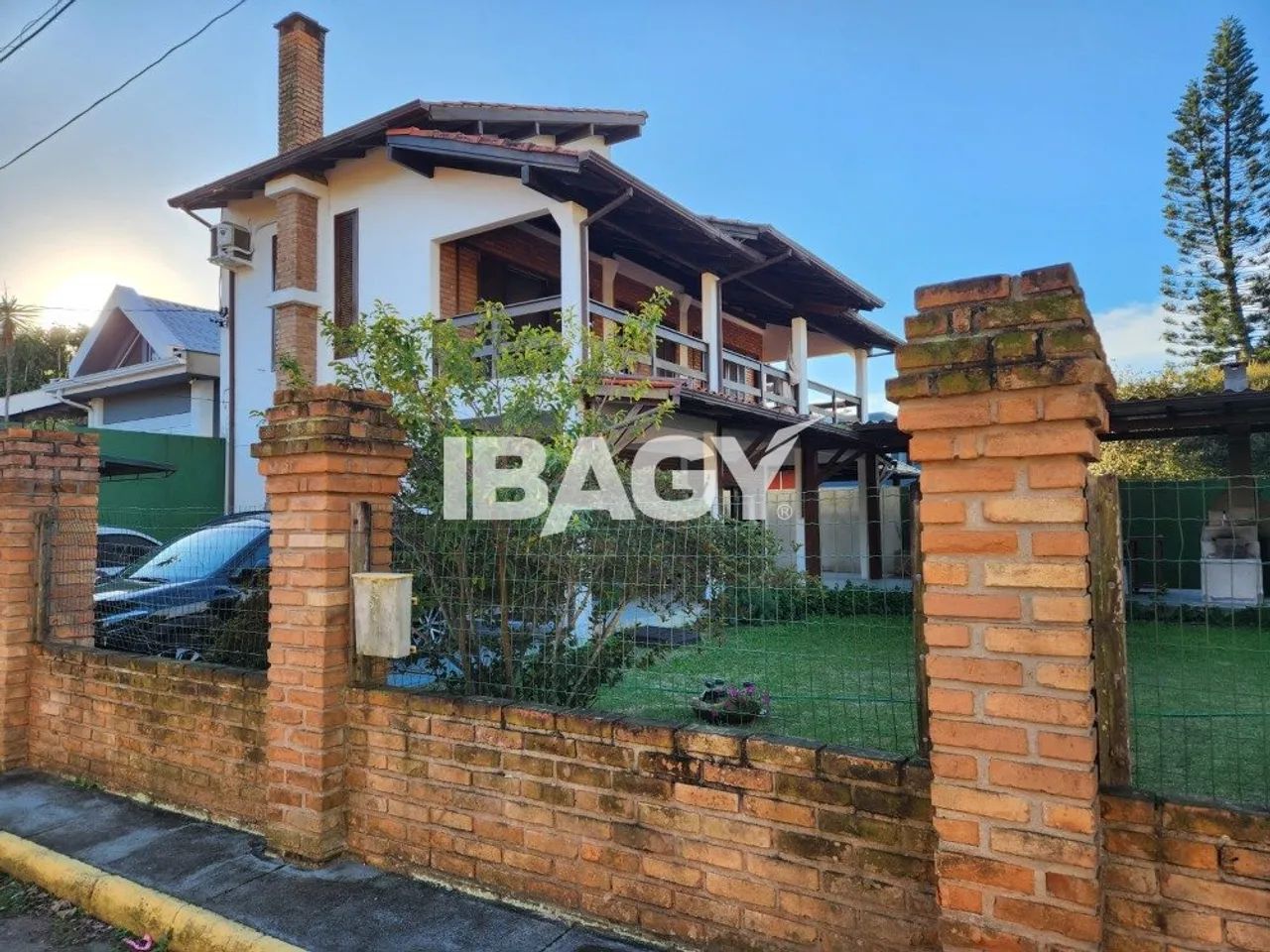 Excelente Casa 2 dormitório(s) em Morro das Pedras - Florianópolis