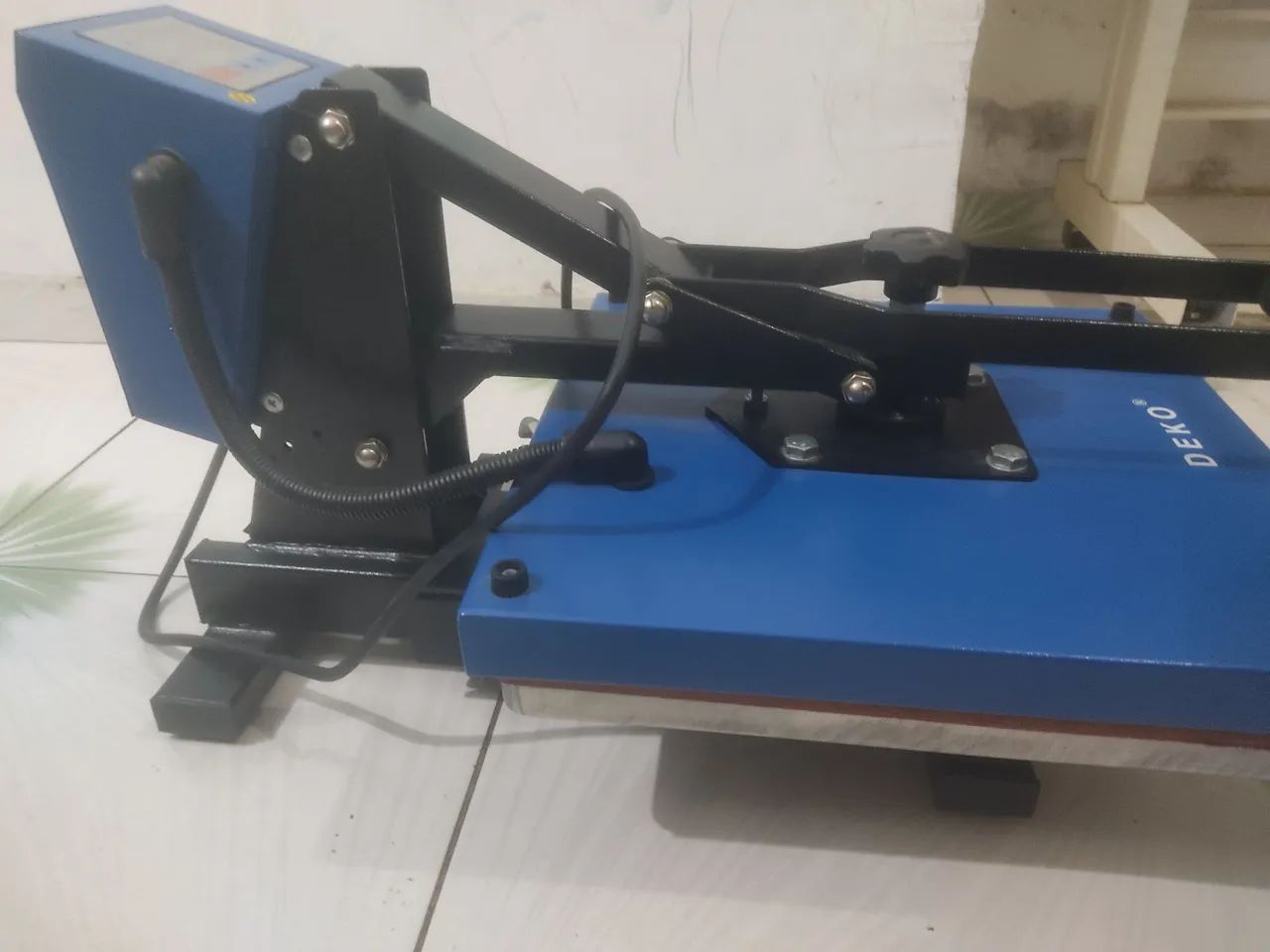 Prensa térmica sublimação 38x38 - Foto 2