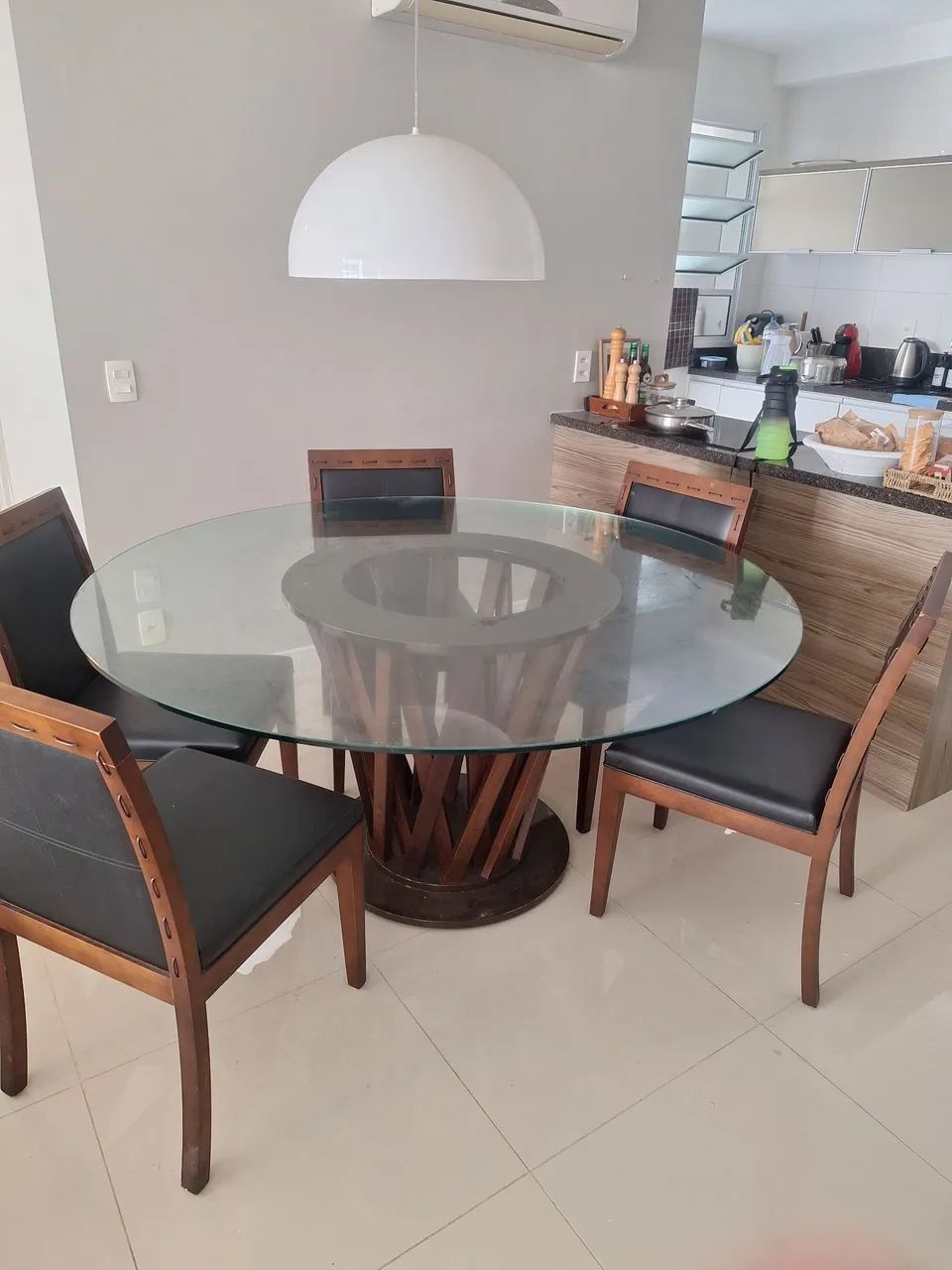 Mesa e cadeiras  - Foto 2