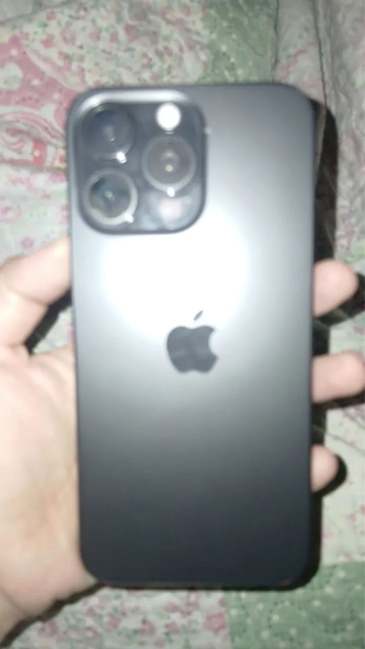 iPhone 15 pro Max - Foto 3