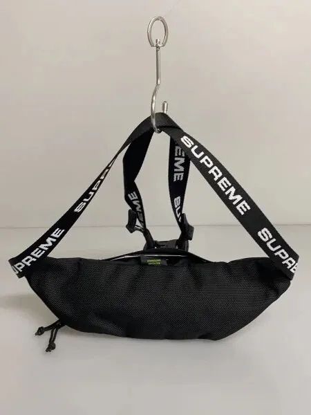 Pochete supreme small waist bag fw18 ss18 preta bagzinha sup 22aw