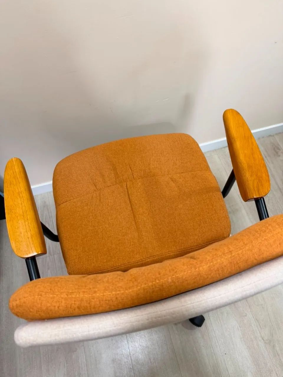 Cadeira de Escritório Bennett - Amarelo e Bege - Foto 2